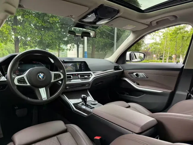 BMW 3 Series — Фото автомобиля 11