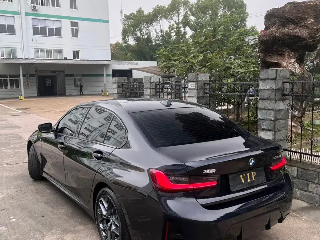 BMW 3 Series — Фото автомобиля 4