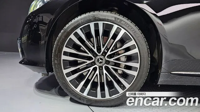 Mercedes-Benz S-Class — Фото автомобиля 5