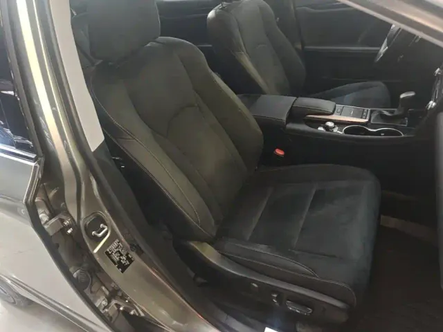 Lexus RX — Фото автомобиля 24