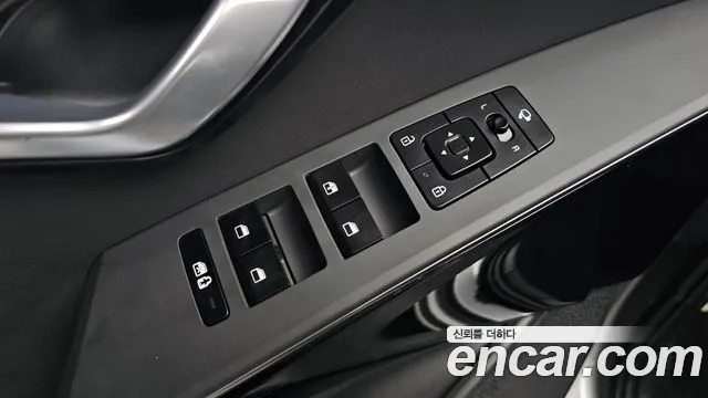 Kia Niro — Фото автомобиля 14