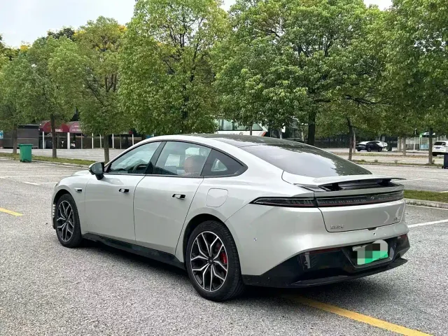 Dongfeng eπ 007 — Фото автомобиля 15