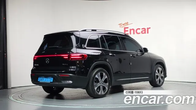 Фотография автомобиля — Mercedes-Benz EQB X243
