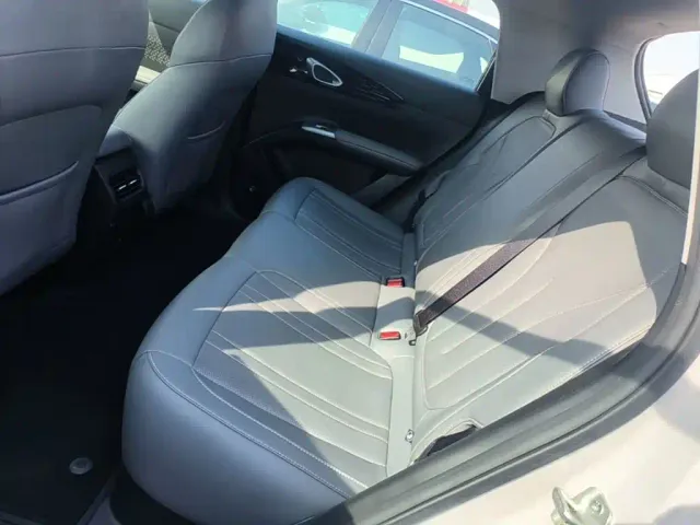 Geely Starry Wish — Фото автомобиля 16