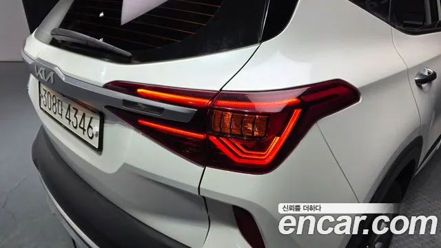 Kia Seltos Seltos Бензин 1.6 турбо 2WD — Фото автомобиля 23