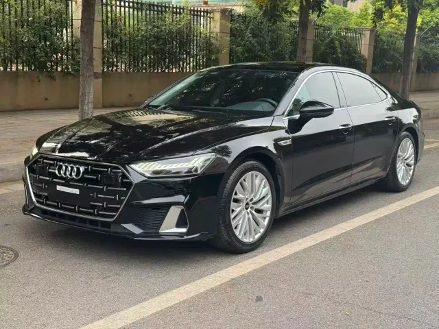 Audi A7L — Фото автомобиля 3