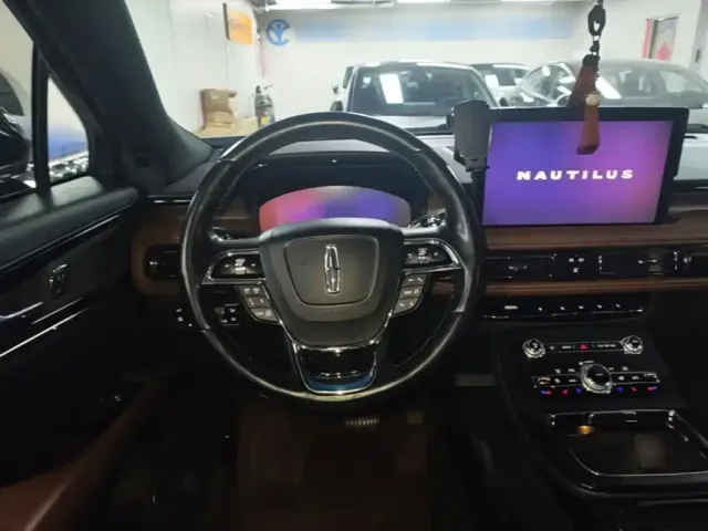 Lincoln Nautilus 2021 2.0T AWD Elegance Edition — Фото автомобиля 10