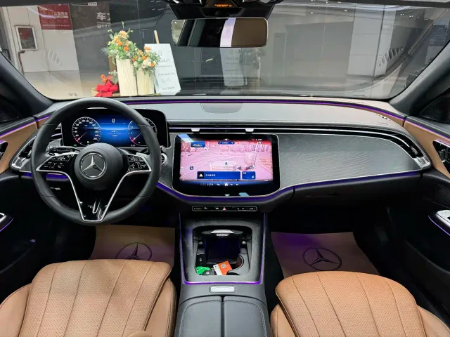Mercedes-Benz E-Class — Фото автомобиля 7