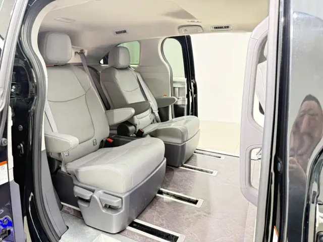 Toyota Granvia — Фото автомобиля 6