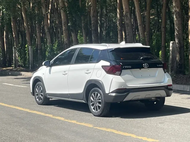 Toyota YARiS L Zhi Xuan — Фото автомобиля 4
