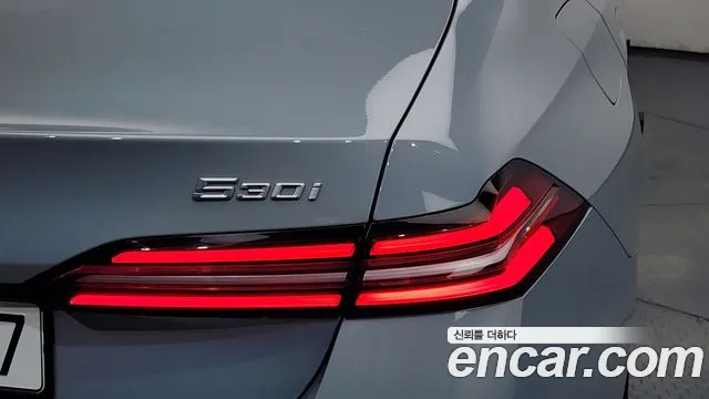 BMW 5-Series 5 серия (G60) 530i xDrive M Sport — Фото автомобиля 21