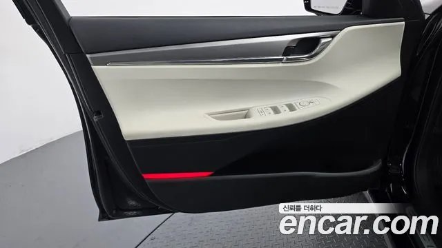 Hyundai Grandeur (New) Hybrid — Фото автомобиля 13