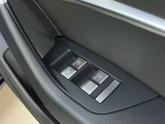 Audi A6L — Фото автомобиля 28
