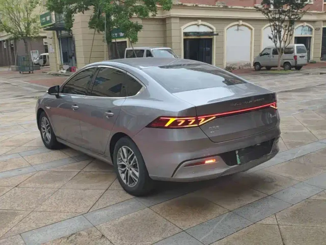 BYD Qin PLUS — Фото автомобиля 4