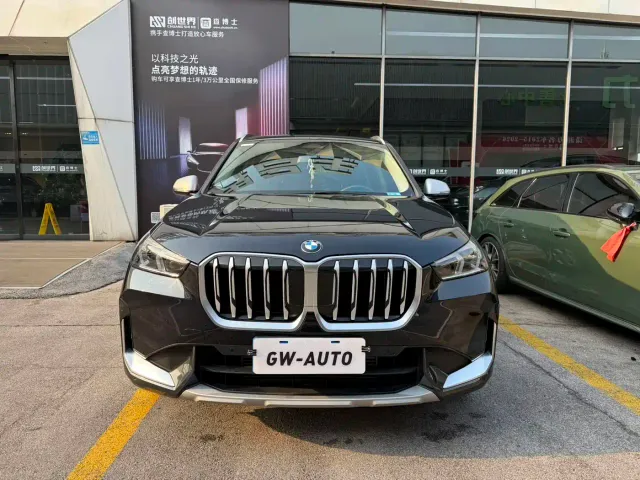 BMW X1 — Фото автомобиля 2
