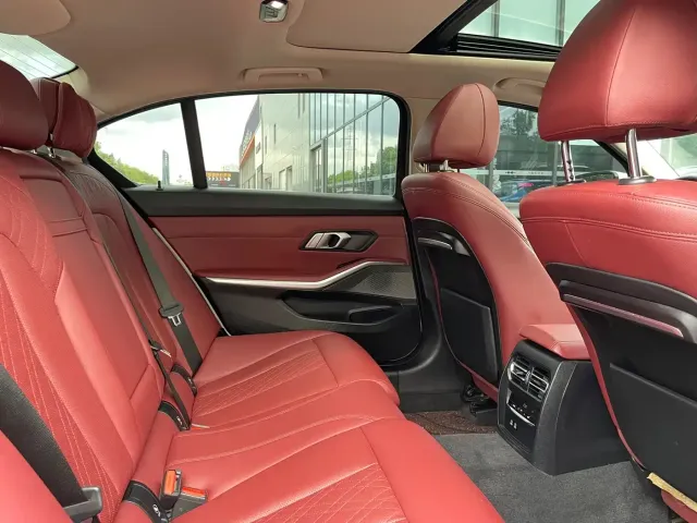 BMW BMW 3 Series 2022 320Li M Sport Package — Фото автомобиля 13