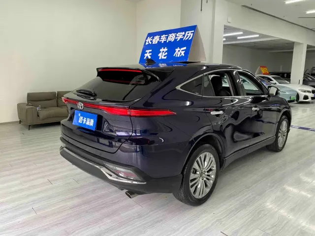 Toyota Harrier — Фото автомобиля 13