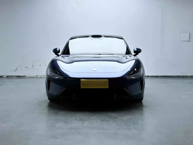 Xiaomi SU7 — Фото автомобиля 2