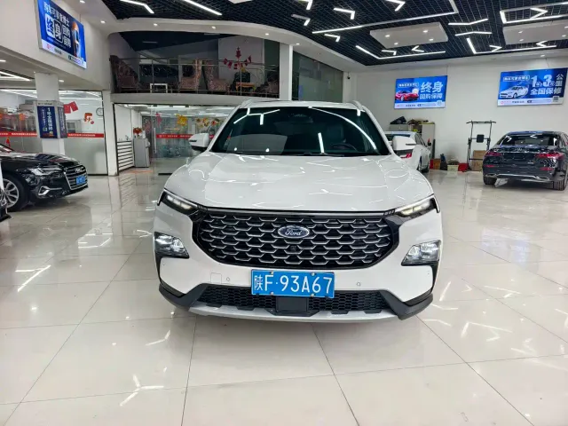 Ford Lingrui — Фото автомобиля 2