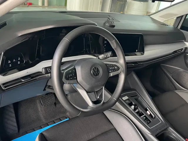 Volkswagen Golf — Фото автомобиля 13