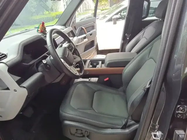 Land Rover Land Rover Defender 2022 110 P400 X-DYNAMIC HSE — Фото автомобиля 7