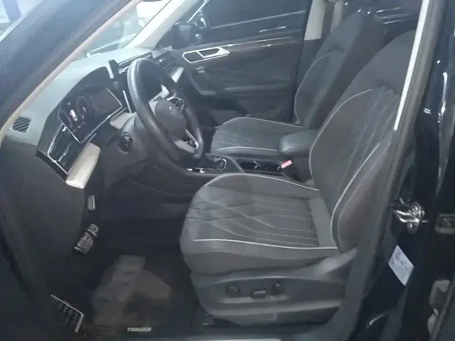 Volkswagen Tiguan L — Фото автомобиля 14