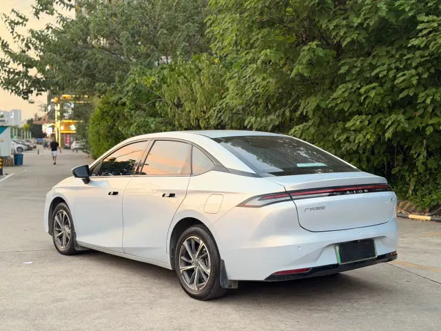 GAC Aion S MAX — Фото автомобиля 6