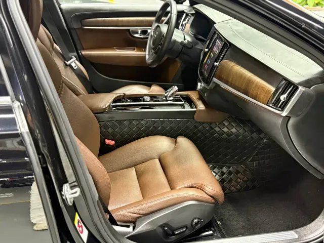 Volvo S90 — Фото автомобиля 8