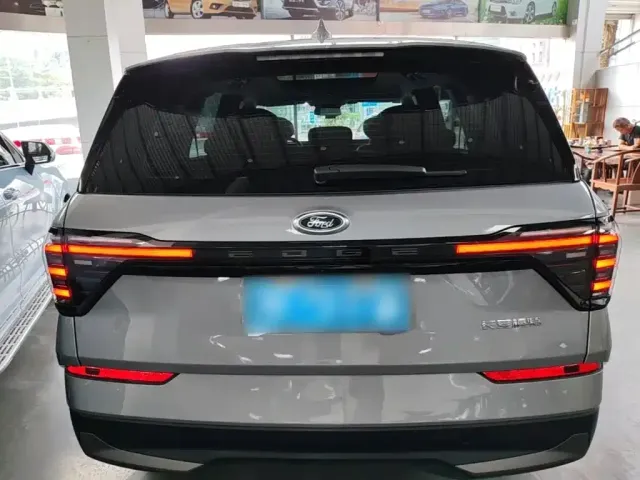 Ford Edge — Фото автомобиля 5