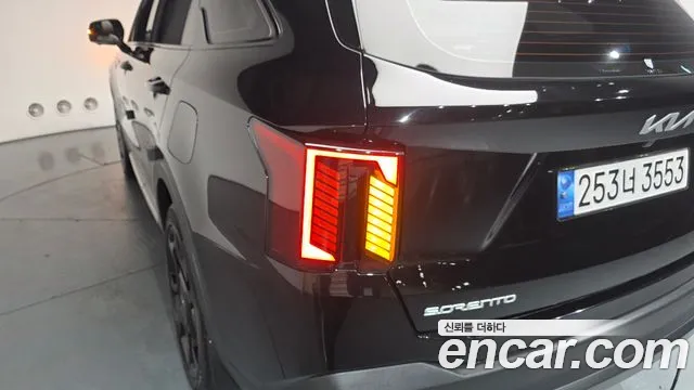 Kia Sorento Новый Sorento 4 поколение Бензин 2.5T 2WD — Фото автомобиля 18