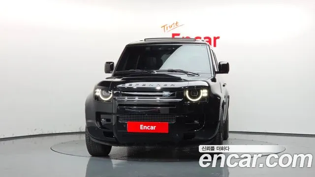 Land Rover Defender — Фото автомобиля 3