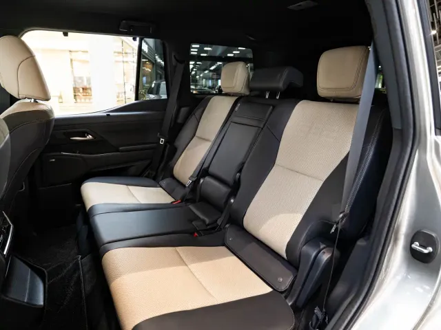 Lexus GX — Фото автомобиля 12