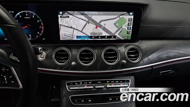 Mercedes-Benz E-Class W213 — Фото автомобиля 20