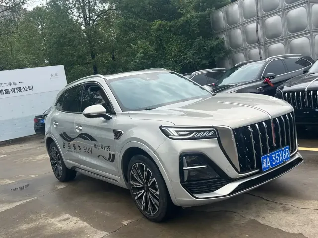 Hongqi HS5 — Фото автомобиля 3
