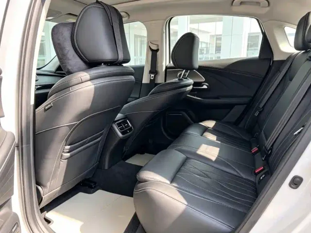 Chery Arrizo 8 — Фото автомобиля 5
