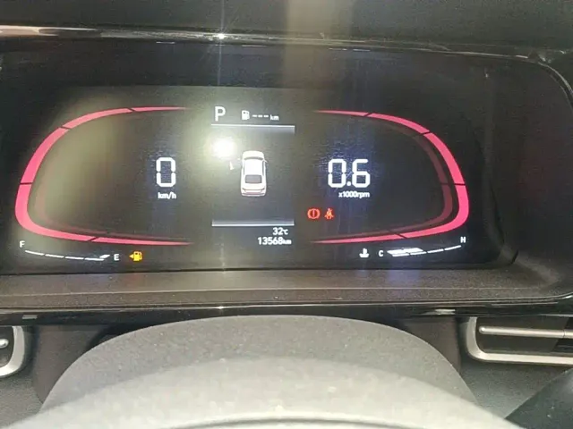 Hyundai Elantra — Фото автомобиля 11