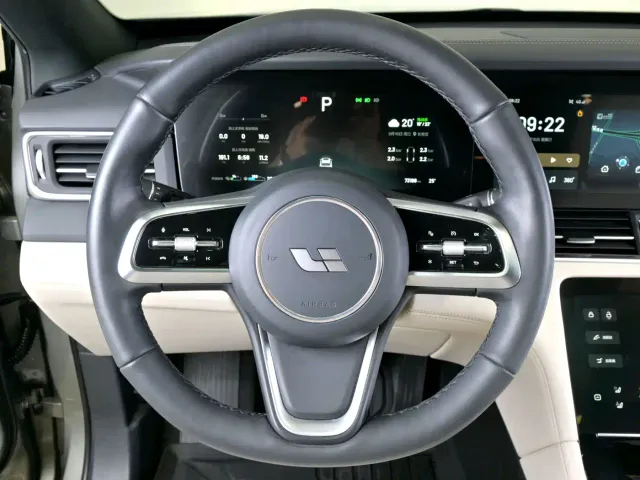 Li Auto ONE — Фото автомобиля 14