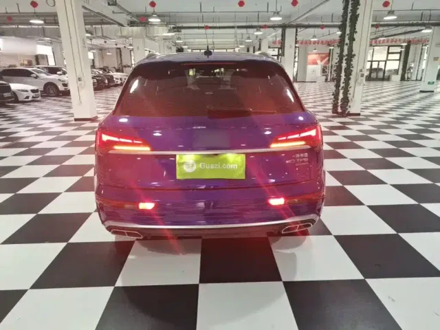 Audi Q5L — Фото автомобиля 5