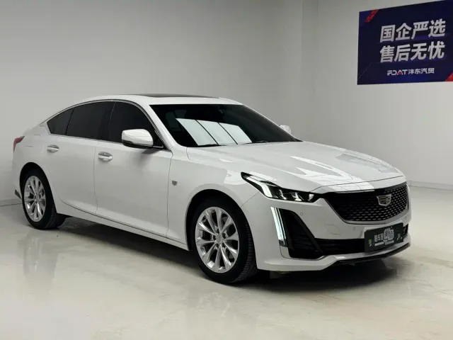 Cadillac CT5 — Фото автомобиля 3