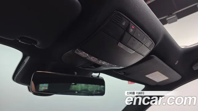 Mercedes-Benz E-Class — Фото автомобиля 18