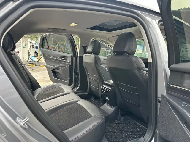 Ford Mondeo — Фото автомобиля 9