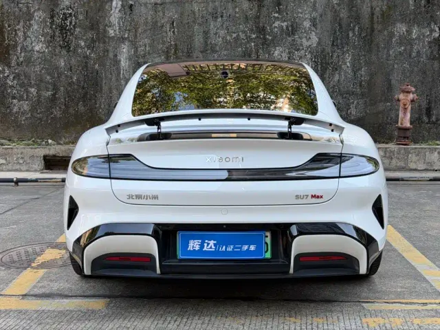 Xiaomi SU7 — Фото автомобиля 8