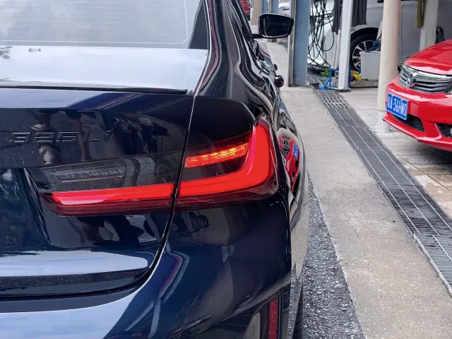 BMW 3 Series — Фото автомобиля 7