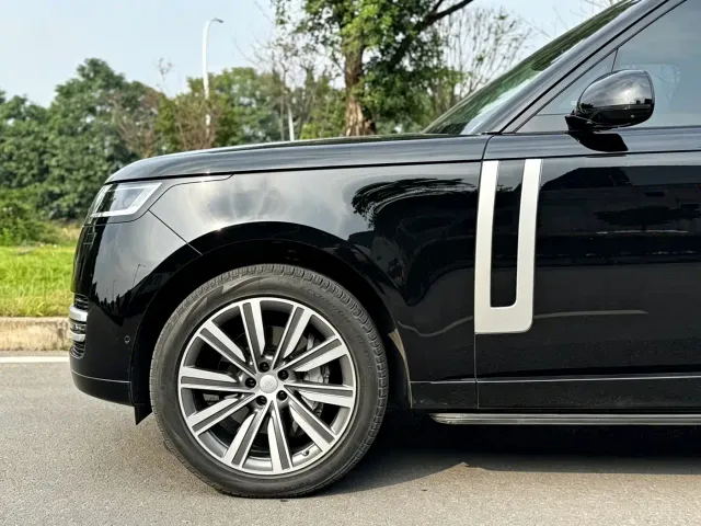 Land Rover Range Rover — Фото автомобиля 4