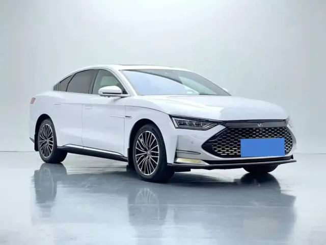 BYD Han — Фото автомобиля 3