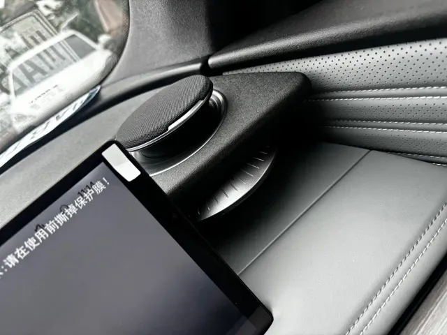 Geely Galaxy E8 — Фото автомобиля 10