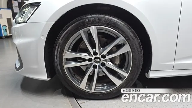 Audi A6 45 TFSI Premium — Фото автомобиля 5