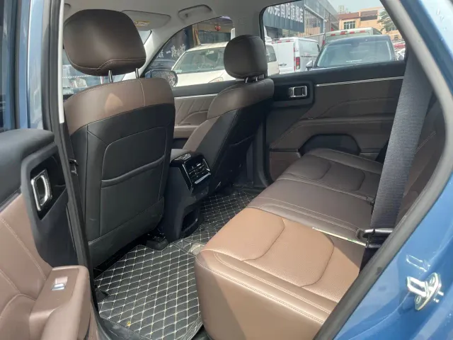 Wuling Starlight 560 — Фото автомобиля 10