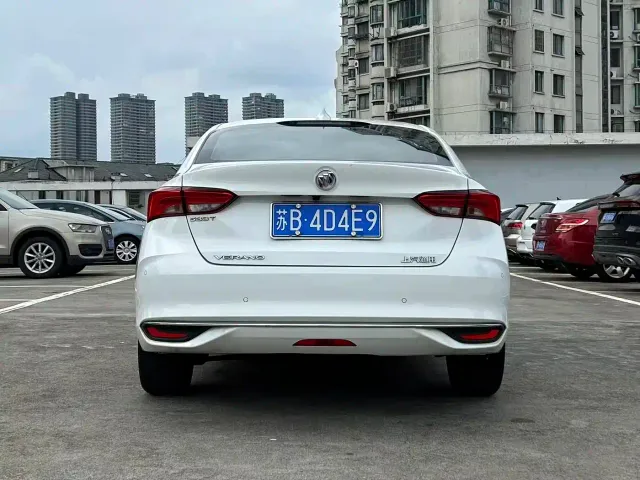 Buick Verano — Фото автомобиля 9