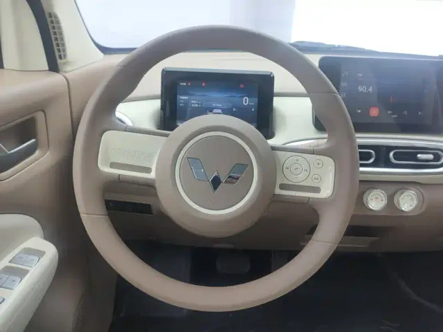 Wuling Hongguang Mini EV — Фото автомобиля 15